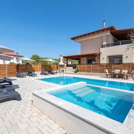 Panthea Luxury Villa Lalyssos