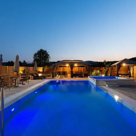 Vilă Panthea Luxury *