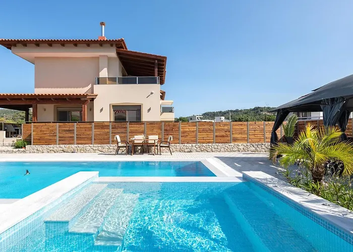 فيلة Panthea Luxury *